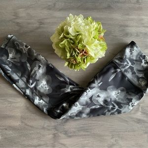 B&W Floral Tie-Dye Leggings